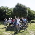 Kerékpárosok a Bánki-tónál 04
